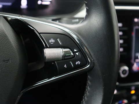 Škoda Superb 1.4 TSI iV Business Edition | SOH 87,2% | Camera | Carplay | Full LED | Digital Cockpit | Navigatie | Climate control | Cruise control | Bluetooth | Parkeerhulp | PHEV | Plug In