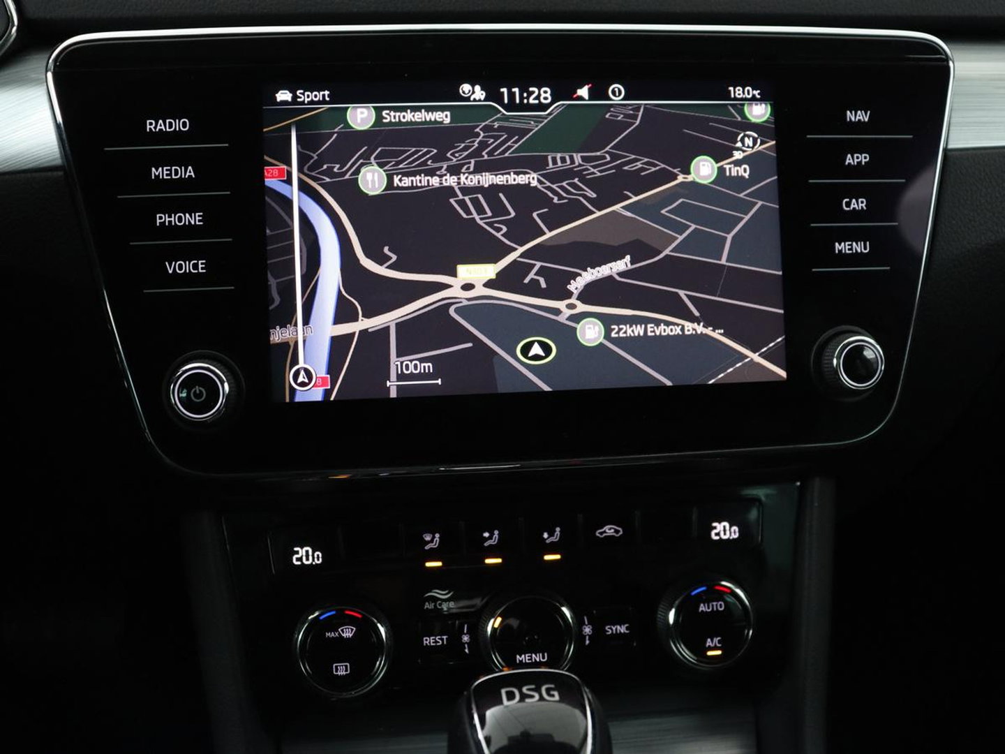 Škoda Superb 1.4 TSI iV Business Edition | SOH 87,2% | Camera | Carplay | Full LED | Digital Cockpit | Navigatie | Climate control | Cruise control | Bluetooth | Parkeerhulp | PHEV | Plug In