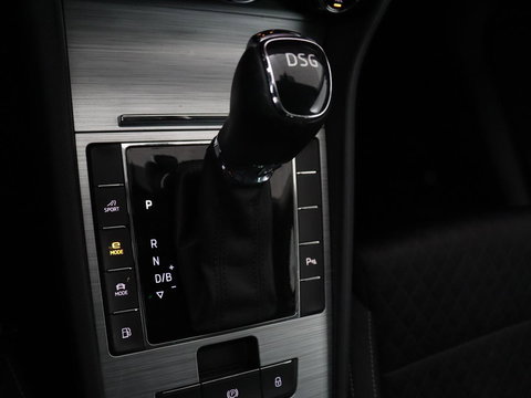 Škoda Superb 1.4 TSI iV Business Edition | SOH 87,2% | Camera | Carplay | Full LED | Digital Cockpit | Navigatie | Climate control | Cruise control | Bluetooth | Parkeerhulp | PHEV | Plug In