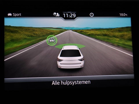 Škoda Superb 1.4 TSI iV Business Edition | SOH 87,2% | Camera | Carplay | Full LED | Digital Cockpit | Navigatie | Climate control | Cruise control | Bluetooth | Parkeerhulp | PHEV | Plug In