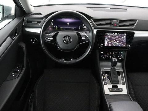 Škoda Superb 1.4 TSI iV Business Edition | SOH 87,2% | Camera | Carplay | Full LED | Digital Cockpit | Navigatie | Climate control | Cruise control | Bluetooth | Parkeerhulp | PHEV | Plug In