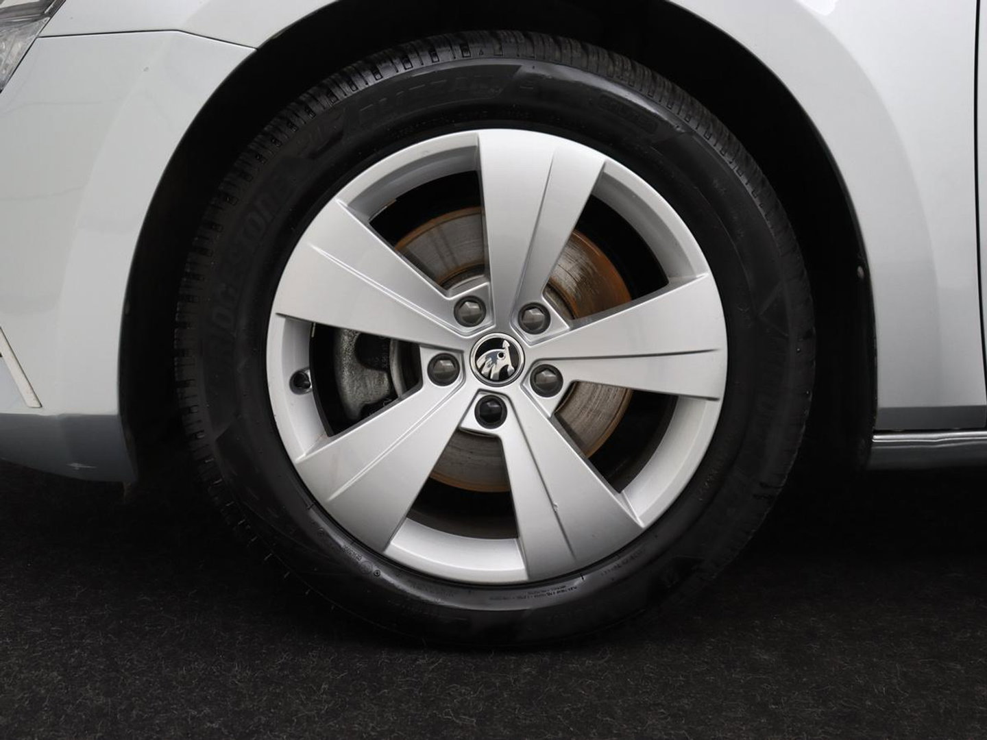 Škoda Superb 1.4 TSI iV Business Edition | SOH 87,2% | Camera | Carplay | Full LED | Digital Cockpit | Navigatie | Climate control | Cruise control | Bluetooth | Parkeerhulp | PHEV | Plug In