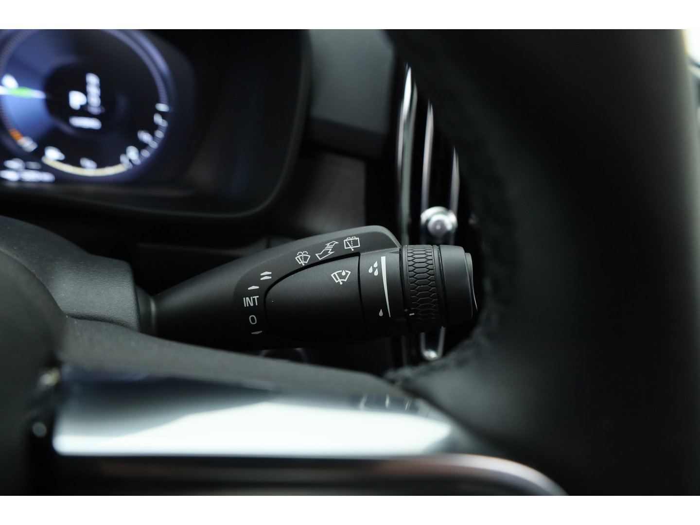 Volvo XC40 1.5 T5 Plug-in hybrid Ultimate Dark | SOH 95.9% | Pano | Leder | Adapt. Cruise | 360cam | Keyless | Stoel- Stuurverw. | Harman Kardon  x