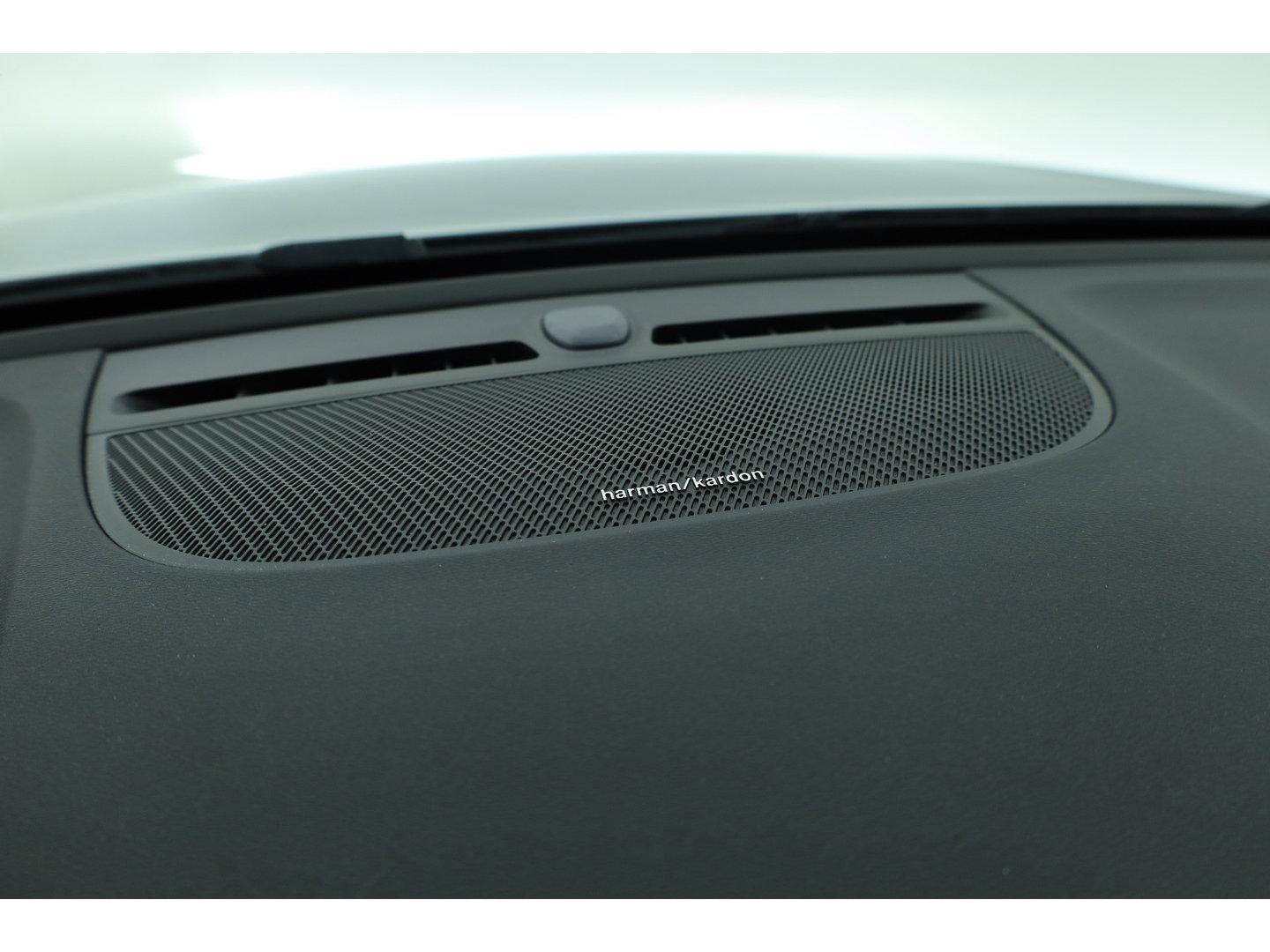 Volvo XC40 1.5 T5 Plug-in hybrid Ultimate Dark | SOH 95.9% | Pano | Leder | Adapt. Cruise | 360cam | Keyless | Stoel- Stuurverw. | Harman Kardon  x
