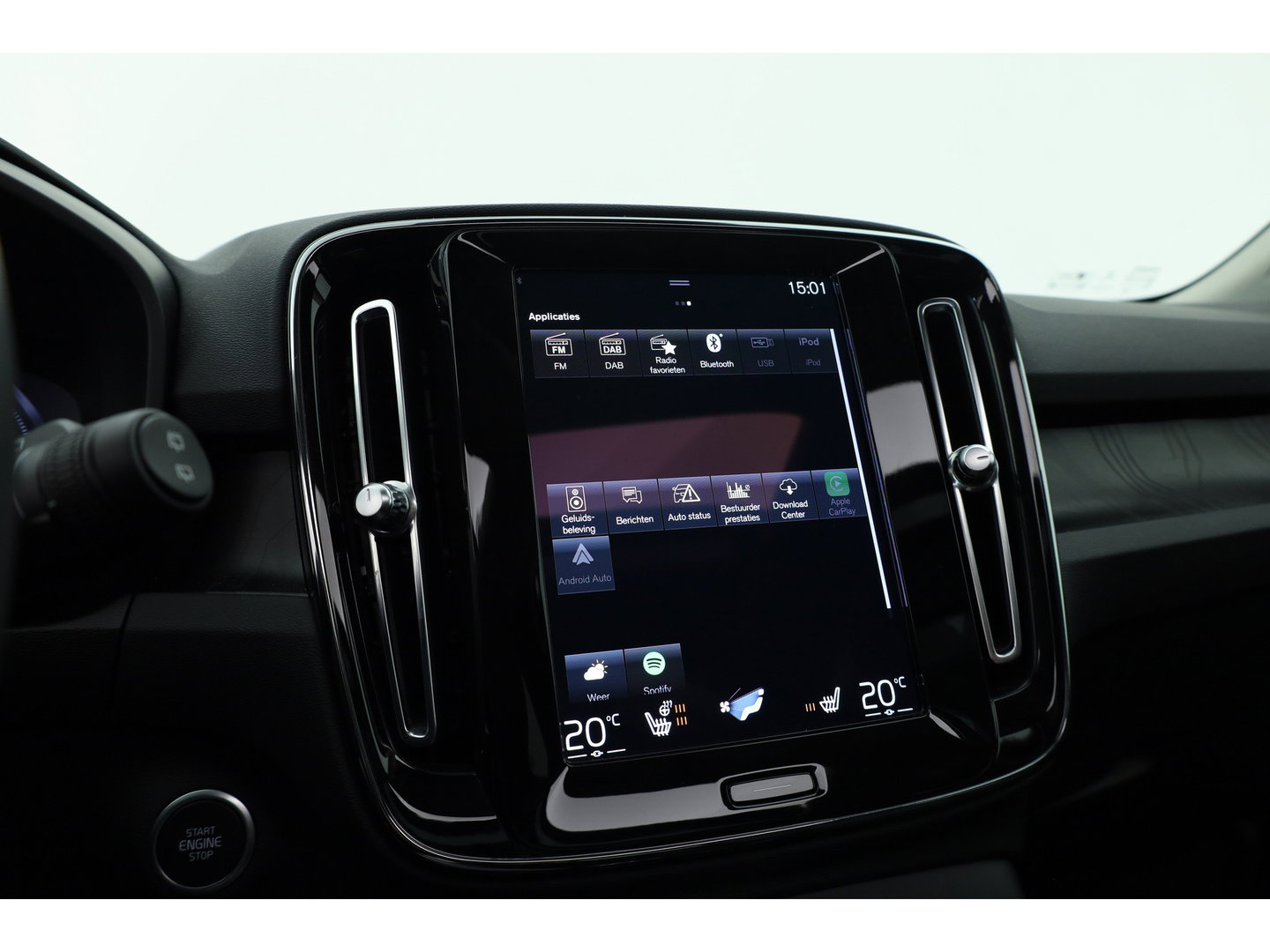 Volvo XC40 1.5 T5 Plug-in hybrid Ultimate Dark | SOH 95.9% | Pano | Leder | Adapt. Cruise | 360cam | Keyless | Stoel- Stuurverw. | Harman Kardon  x