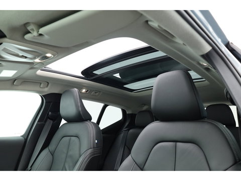Volvo XC40 1.5 T5 Plug-in hybrid Ultimate Dark | SOH 95.9% | Pano | Leder | Adapt. Cruise | 360cam | Keyless | Stoel- Stuurverw. | Harman Kardon  x