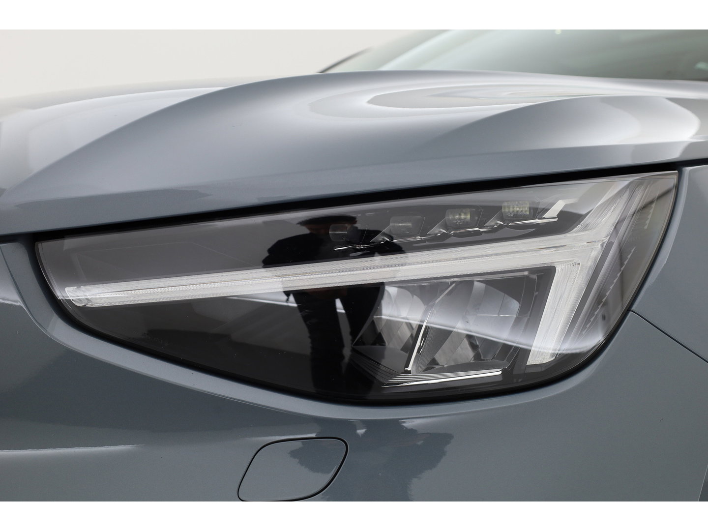 Volvo XC40 1.5 T5 Plug-in hybrid Ultimate Dark | SOH 95.9% | Pano | Leder | Adapt. Cruise | 360cam | Keyless | Stoel- Stuurverw. | Harman Kardon  x