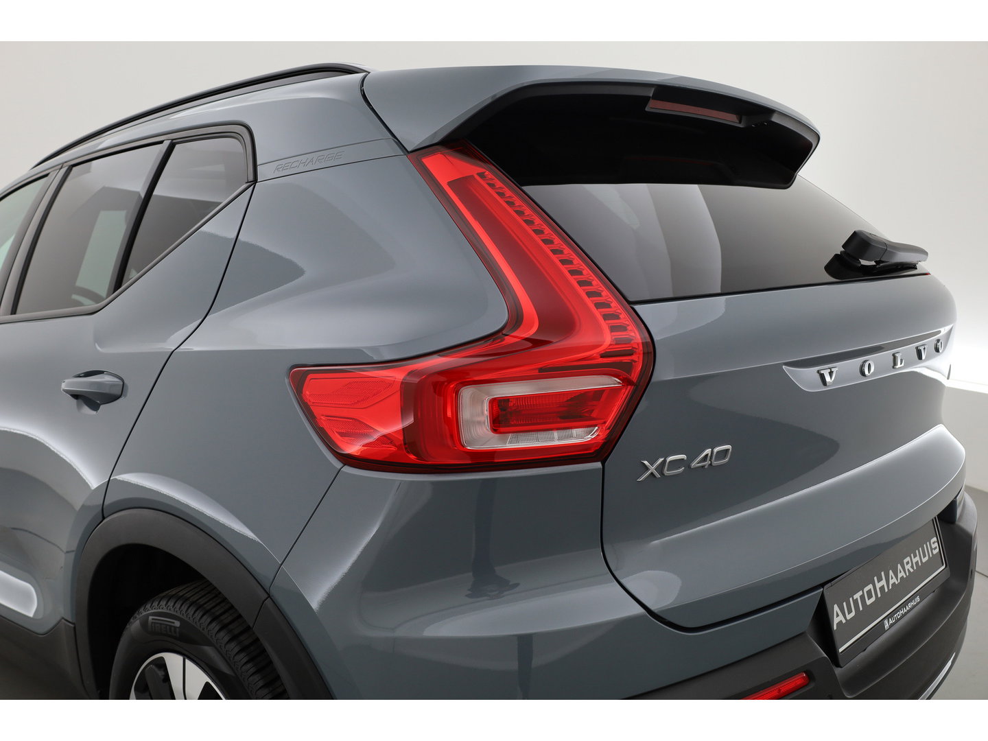 Volvo XC40 1.5 T5 Plug-in hybrid Ultimate Dark | SOH 95.9% | Pano | Leder | Adapt. Cruise | 360cam | Keyless | Stoel- Stuurverw. | Harman Kardon  x