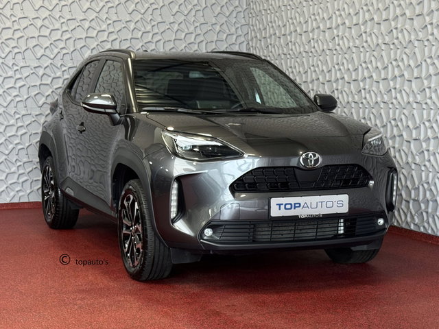 Toyota Yaris Cross - 1.5 HYBRID DYNAMIC KEYLESS CAMERA LED ZWARTE HEMEL STOEL/STUUR VERW. 17''LMV ✅ Top Auto's Wijchen , Al 30 Jaar verkoop van Toyota , Type's Launch / Executive / Dynamic / First Edition / Business / Zowel Phev / Hev / Benzine / met fabrieksgarantie ✅