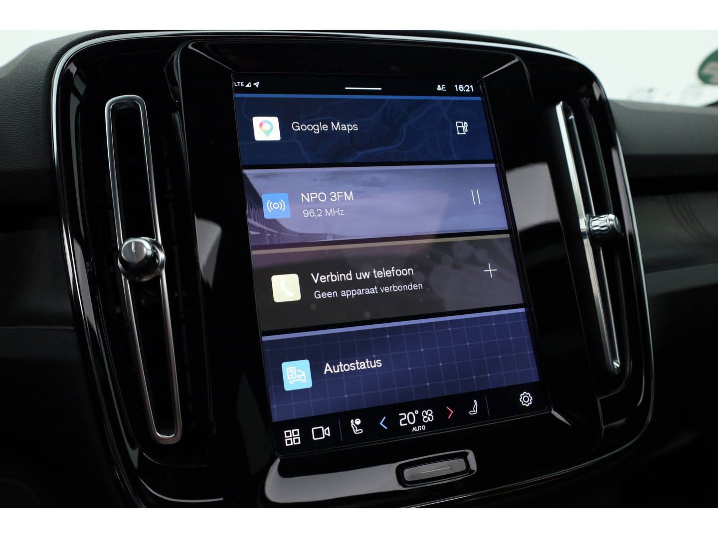 Volvo XC40 Recharge Twin Ultimate 78 kWh | Pano | 360cam | Pilot Assist | H&K Audio | Memory | Stoel- Stuurverw. |