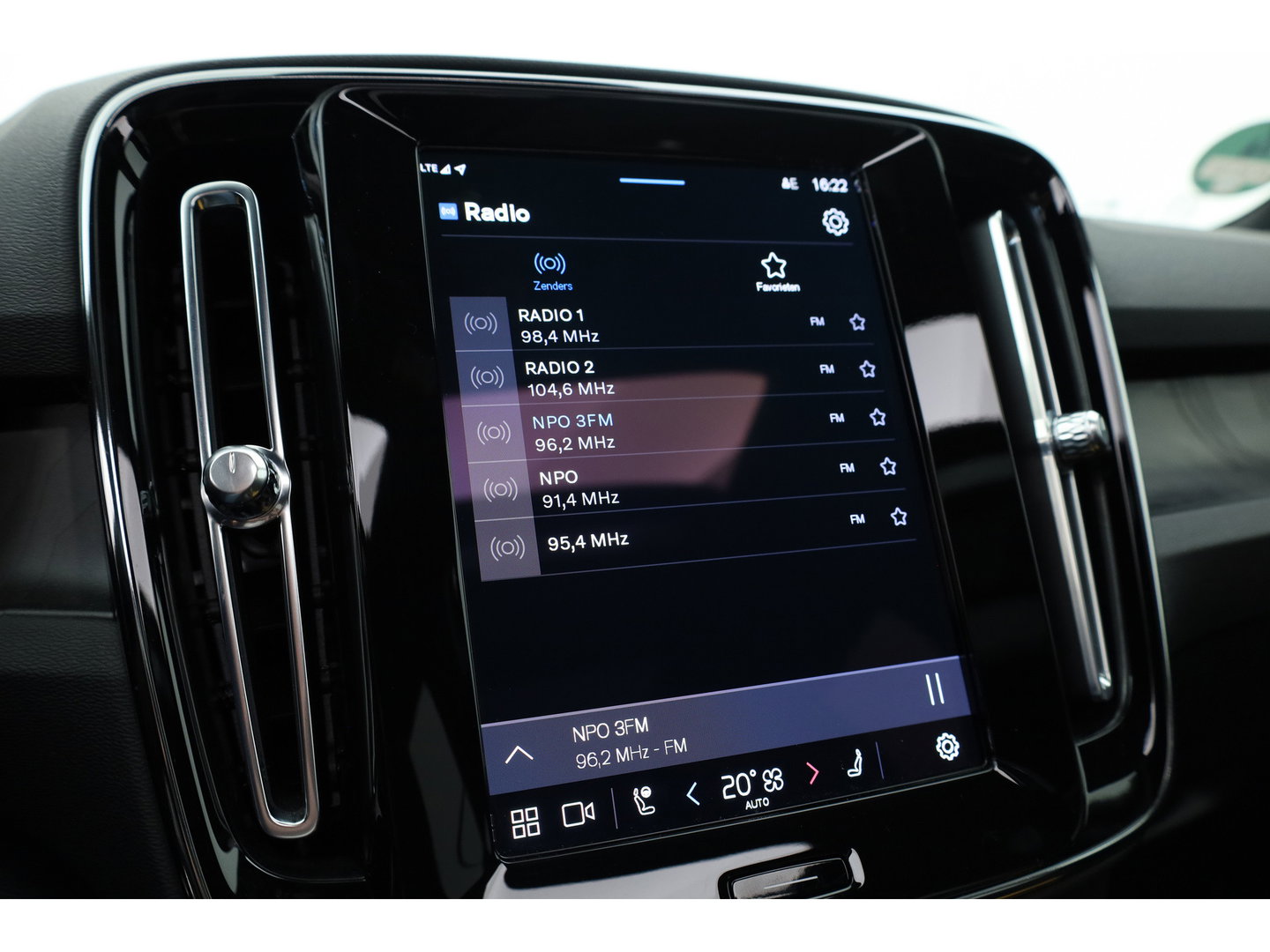 Volvo XC40 Recharge Twin Ultimate 78 kWh | Pano | 360cam | Pilot Assist | H&K Audio | Memory | Stoel- Stuurverw. |