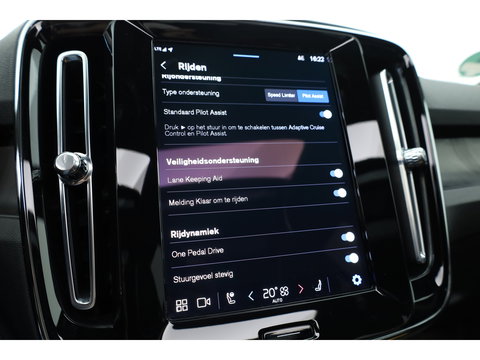 Volvo XC40 Recharge Twin Ultimate 78 kWh | Pano | 360cam | Pilot Assist | H&K Audio | Memory | Stoel- Stuurverw. |