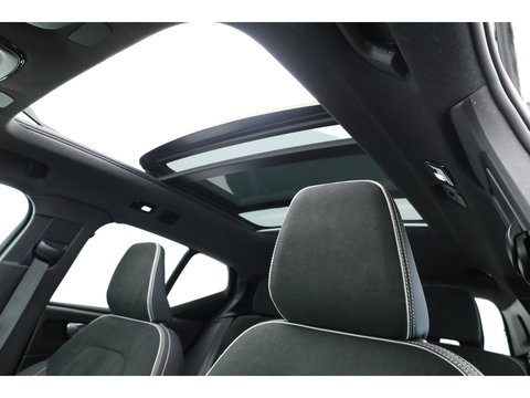 Volvo XC40 Recharge Twin Ultimate 78 kWh | Pano | 360cam | Pilot Assist | H&K Audio | Memory | Stoel- Stuurverw. |