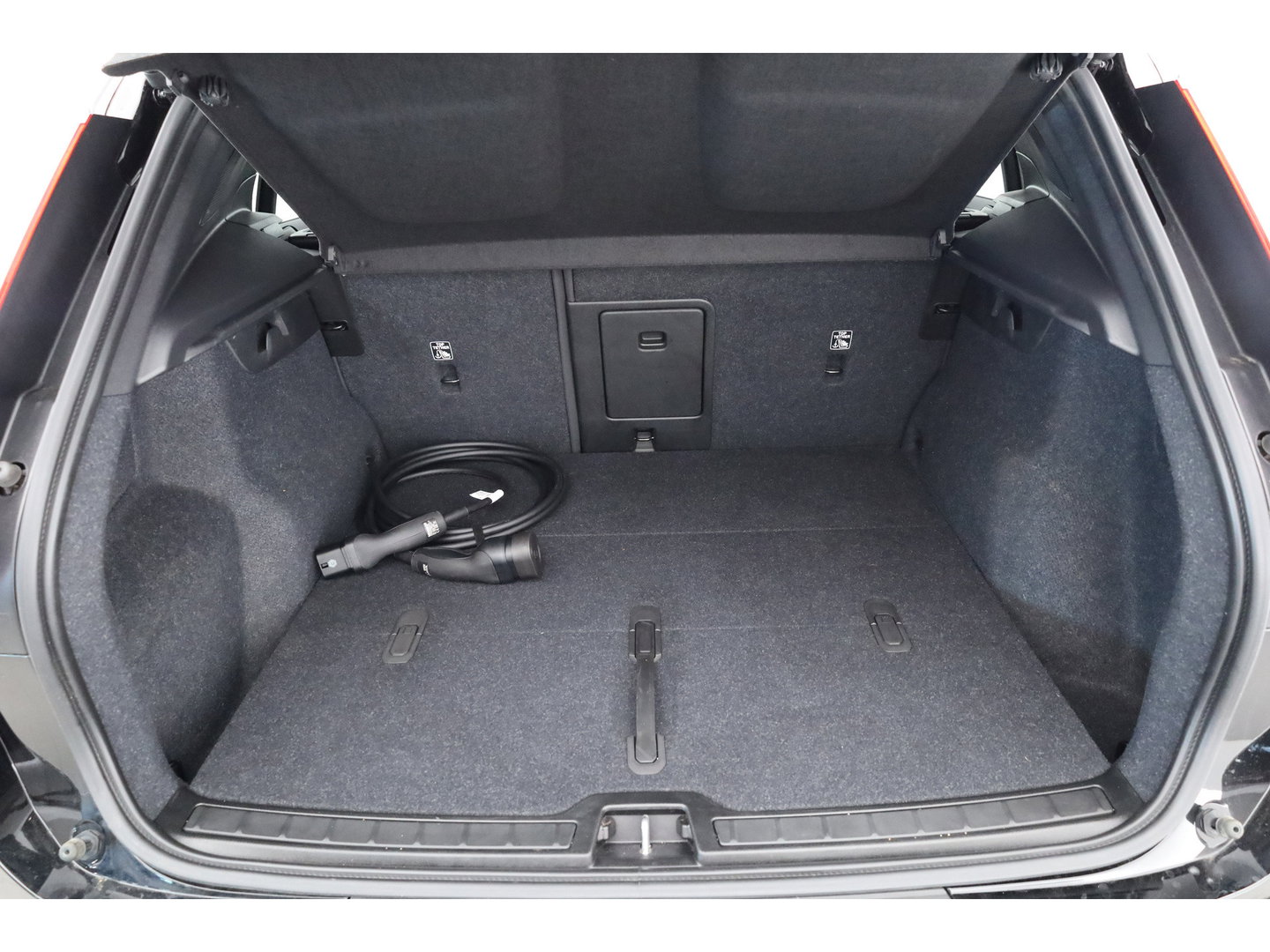 Volvo XC40 Recharge Twin Ultimate 78 kWh | Pano | 360cam | Pilot Assist | H&K Audio | Memory | Stoel- Stuurverw. |
