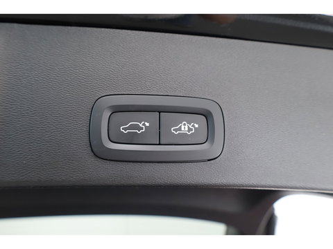 Volvo XC40 Recharge Twin Ultimate 78 kWh | Pano | 360cam | Pilot Assist | H&K Audio | Memory | Stoel- Stuurverw. |