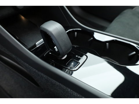 Volvo XC40 Recharge Twin Ultimate 78 kWh | Pano | 360cam | Pilot Assist | H&K Audio | Memory | Stoel- Stuurverw. |