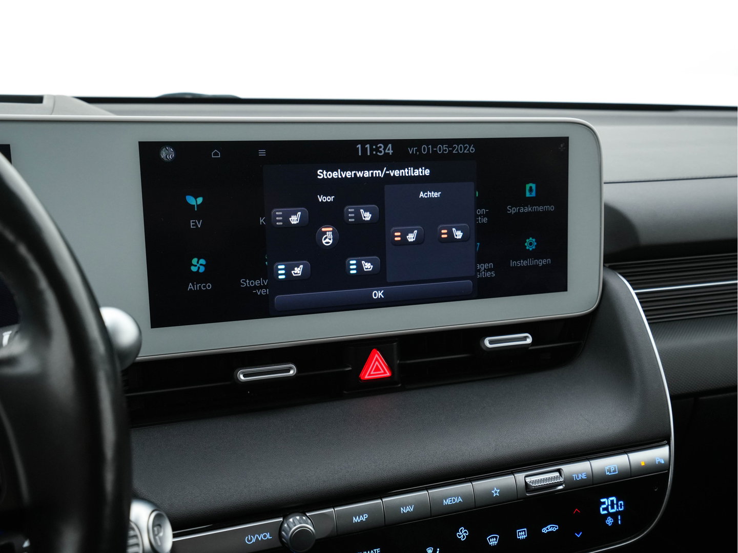 Hyundai IONIQ 5 Lounge 73kWh [ 3-Fase ] {SOH-97%} (INCL-BTW) Aut *HEATPUMP | LEATHER | PREMIUM-AUDIO | FULL-LED | ADAPTIVE-CRUISE | BLINDSPOT | DIGI-COCKPIT | AMBIENTLIGHT | DAB | SHIFTPADDLES | HEAD-UP | NAVI-FULLMAP | KEYLESS | ...