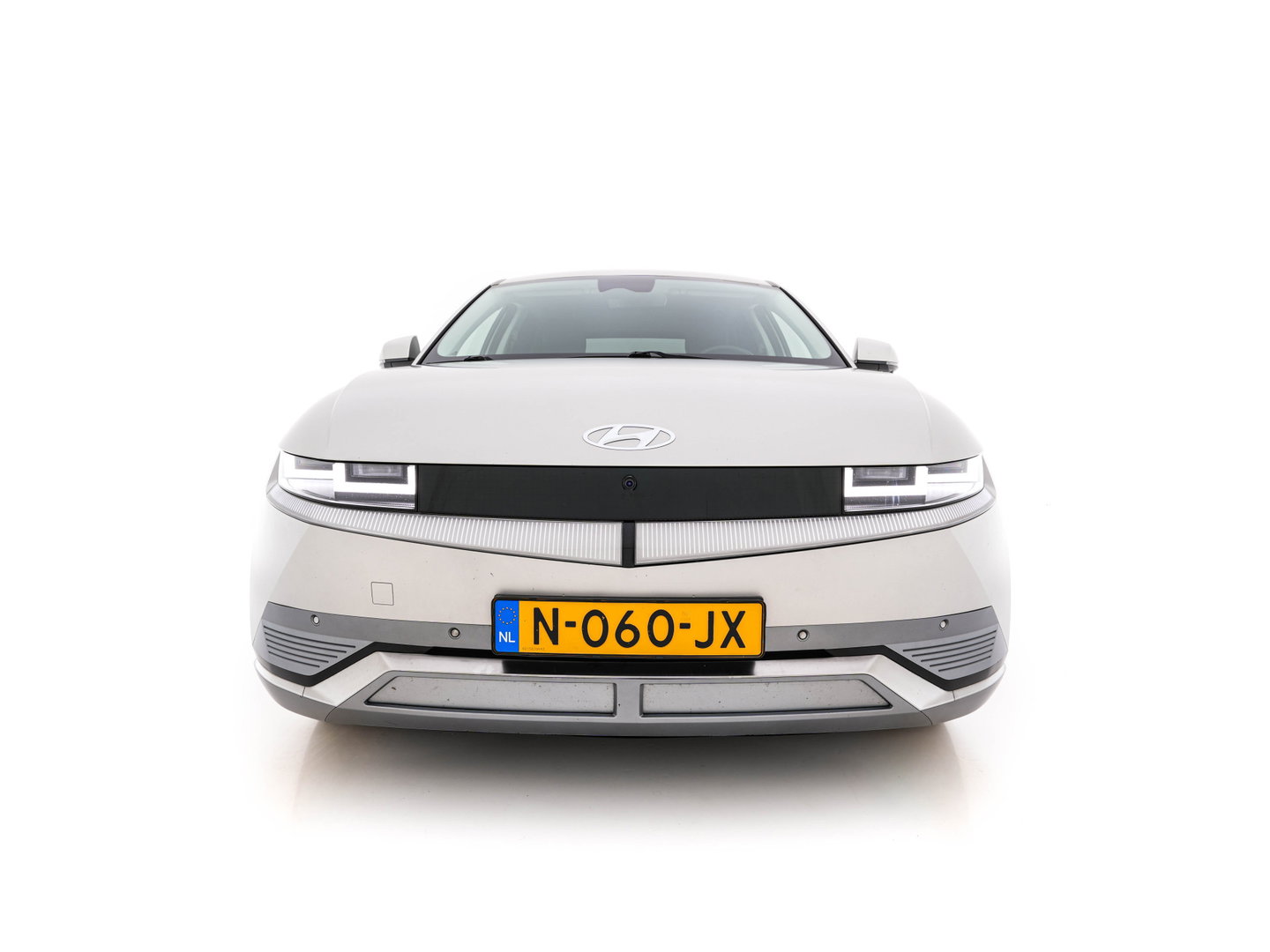 Hyundai IONIQ 5 Lounge 73kWh [ 3-Fase ] {SOH-97%} (INCL-BTW) Aut *HEATPUMP | LEATHER | PREMIUM-AUDIO | FULL-LED | ADAPTIVE-CRUISE | BLINDSPOT | DIGI-COCKPIT | AMBIENTLIGHT | DAB | SHIFTPADDLES | HEAD-UP | NAVI-FULLMAP | KEYLESS | ...