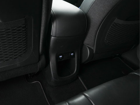 Hyundai IONIQ 5 Lounge 73kWh [ 3-Fase ] {SOH-97%} (INCL-BTW) Aut *HEATPUMP | LEATHER | PREMIUM-AUDIO | FULL-LED | ADAPTIVE-CRUISE | BLINDSPOT | DIGI-COCKPIT | AMBIENTLIGHT | DAB | SHIFTPADDLES | HEAD-UP | NAVI-FULLMAP | KEYLESS | ...