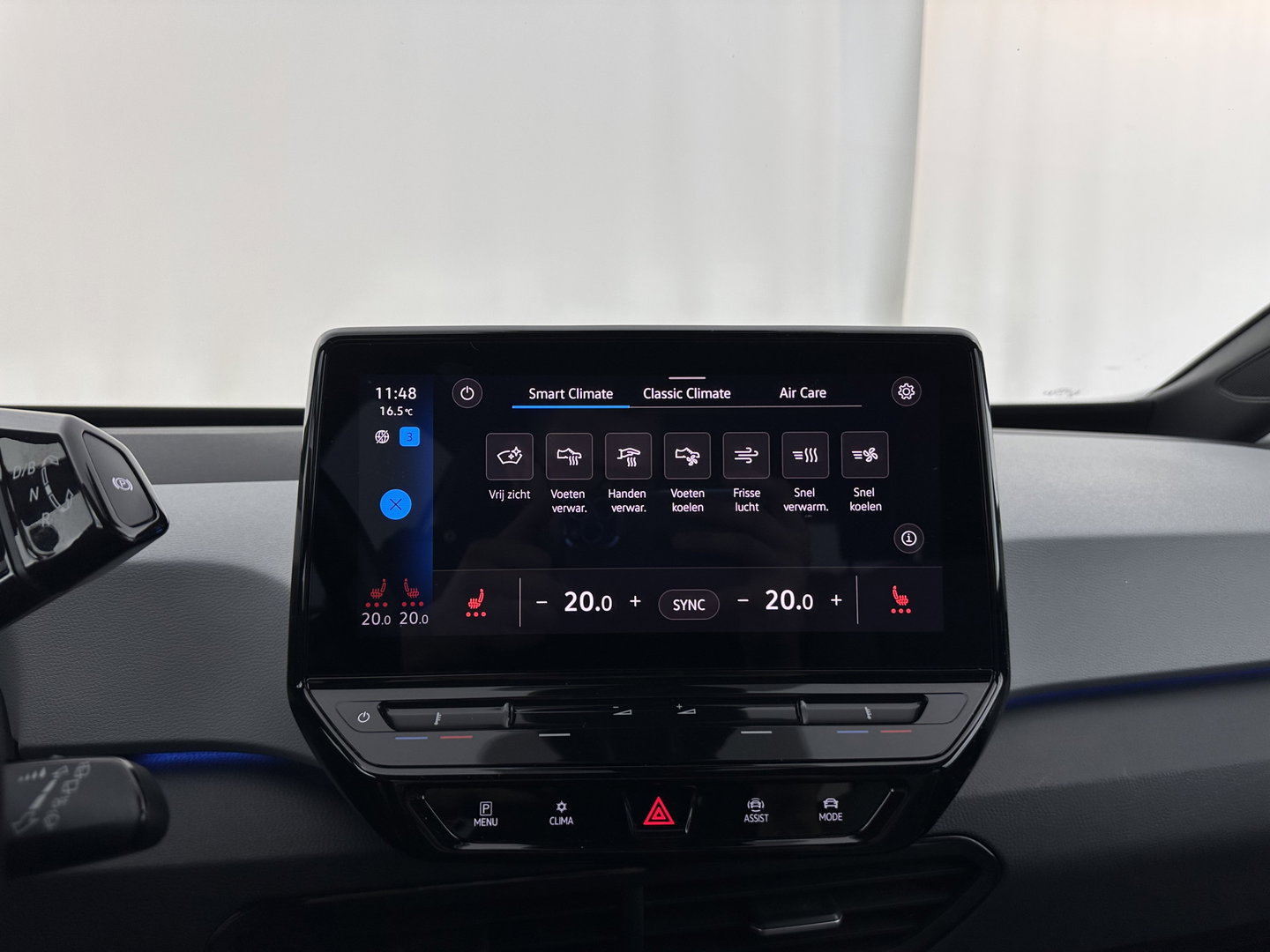Volkswagen ID.3 First Plus 58 kWh [ 3-Fase ] (INCL.BTW) Aut. *FULL-LED | HEATED-COMFORTSEATS | CAMERA | DIGI-COCKPIT | NAVI-FULLMAP | KEYLESS | PRIVACY-GLASS | AMBIENT-LIGHT | ECC | PDC | CRUISE | 19''ALU*