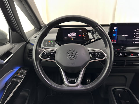 Volkswagen ID.3 First Plus 58 kWh [ 3-Fase ] (INCL.BTW) Aut. *FULL-LED | HEATED-COMFORTSEATS | CAMERA | DIGI-COCKPIT | NAVI-FULLMAP | KEYLESS | PRIVACY-GLASS | AMBIENT-LIGHT | ECC | PDC | CRUISE | 19''ALU*