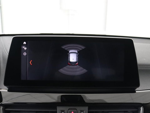 BMW X1 sDrive20i Business Edition Plus | Leder | Head-Up | Trekhaak | Stoelverwarming | Carplay | Sfeerverlichting | Full LED | Navigatie | Sportstoelen | Climate control | Parkeerhulp | Cruise control