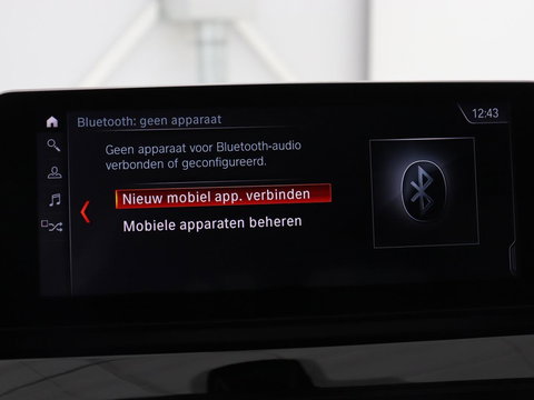 BMW X1 sDrive20i Business Edition Plus | Leder | Head-Up | Trekhaak | Stoelverwarming | Carplay | Sfeerverlichting | Full LED | Navigatie | Sportstoelen | Climate control | Parkeerhulp | Cruise control