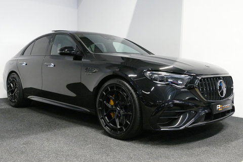 Mercedes-Benz E-Klasse AMG 53 4MATIC+ / 21'' Vossen HFX-1 velgen / AMG Drivers package / Hyperscreen / Panoramadak / Stoelkoeling + verwarming / AMG Performance interieur / Gele gordels / Elektr. verstelbare voorstoelen + memory / Achterasbesturing / Digital Light + projectie /