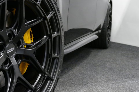 Mercedes-Benz E-Klasse AMG 53 4MATIC+ / 21'' Vossen HFX-1 velgen / AMG Drivers package / Hyperscreen / Panoramadak / Stoelkoeling + verwarming / AMG Performance interieur / Gele gordels / Elektr. verstelbare voorstoelen + memory / Achterasbesturing / Digital Light + projectie /