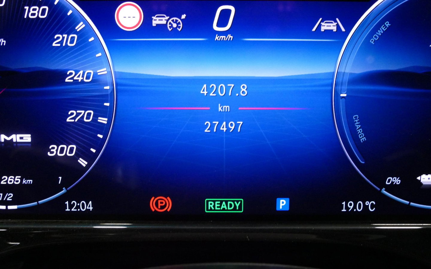 Mercedes-Benz E-Klasse AMG 53 4MATIC+ / 21'' Vossen HFX-1 velgen / AMG Drivers package / Hyperscreen / Panoramadak / Stoelkoeling + verwarming / AMG Performance interieur / Gele gordels / Elektr. verstelbare voorstoelen + memory / Achterasbesturing / Digital Light + projectie /