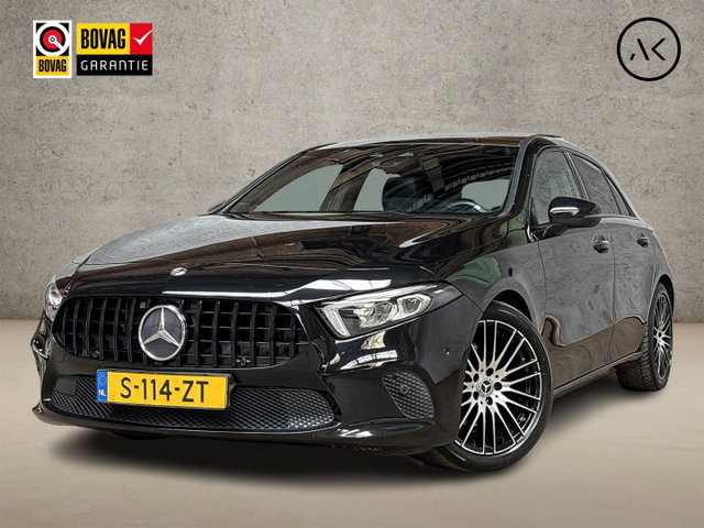 Mercedes-Benz A-Klasse - 200 AMG Sport 163Pk Automaat (SCHUIFDAK, SFEERVERLICHTING, GROOT NAVI, WIDESCREEN, CAMERA, GETINT GLAS, SPORTSTOELEN, STOELVERWARMING, LEDER, NIEUWSTAAT)