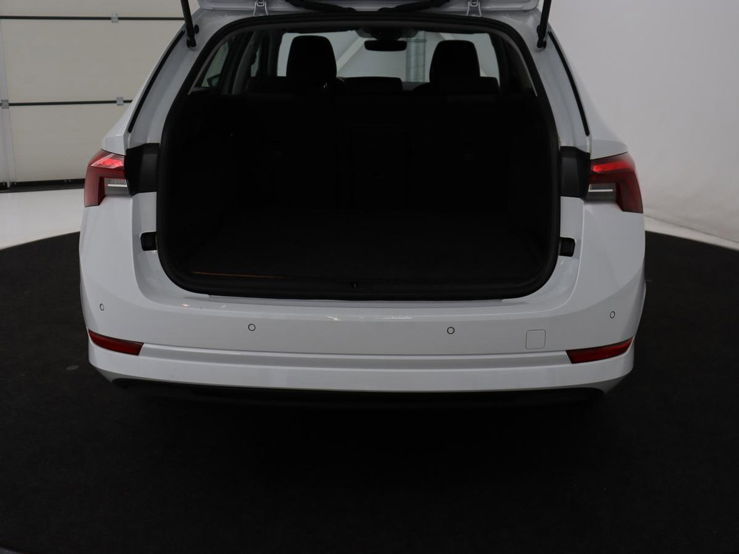 Škoda Octavia 1.4 TSI iV PHEV Business Edition | Adaptive cruise | Stuurverwarming | Carplay | Navigatie | Keyless | Full LED | Virtual Cockpit | Parkeerhulp | Climate control | Plug In