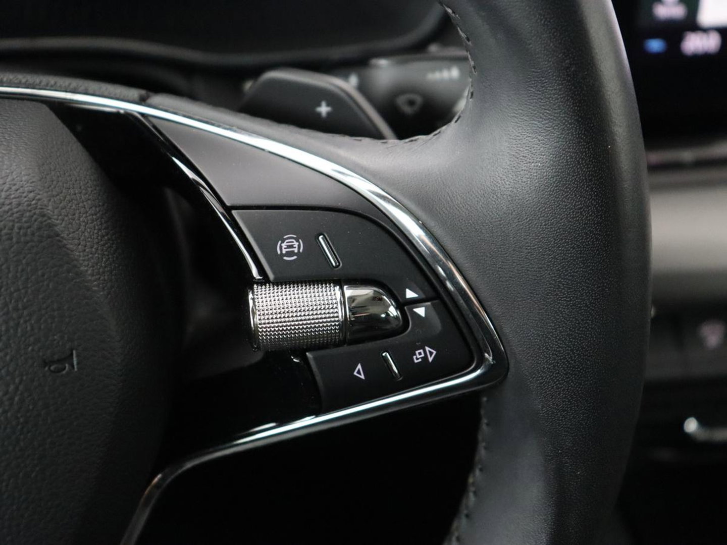 Škoda Octavia 1.4 TSI iV PHEV Business Edition | Adaptive cruise | Stuurverwarming | Carplay | Navigatie | Keyless | Full LED | Virtual Cockpit | Parkeerhulp | Climate control | Plug In