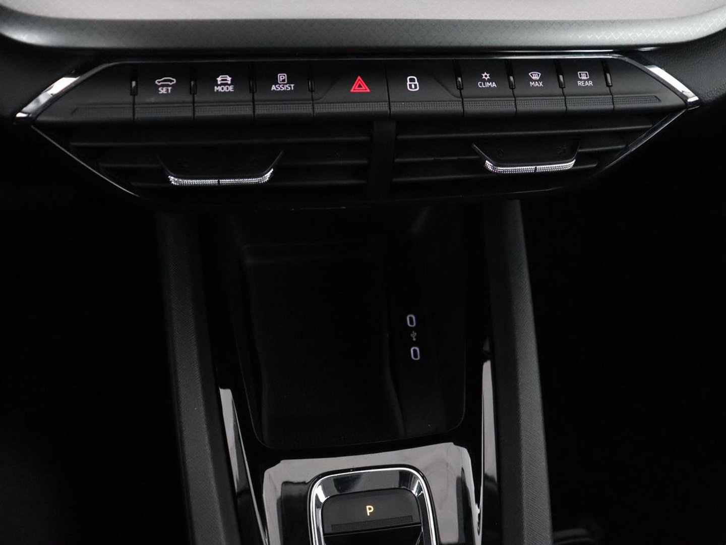 Škoda Octavia 1.4 TSI iV PHEV Business Edition | Adaptive cruise | Stuurverwarming | Carplay | Navigatie | Keyless | Full LED | Virtual Cockpit | Parkeerhulp | Climate control | Plug In