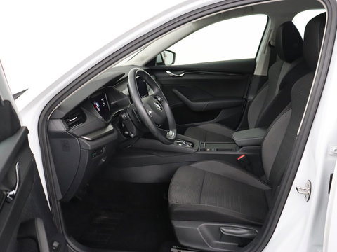 Škoda Octavia 1.4 TSI iV PHEV Business Edition | Adaptive cruise | Stuurverwarming | Carplay | Navigatie | Keyless | Full LED | Virtual Cockpit | Parkeerhulp | Climate control | Plug In