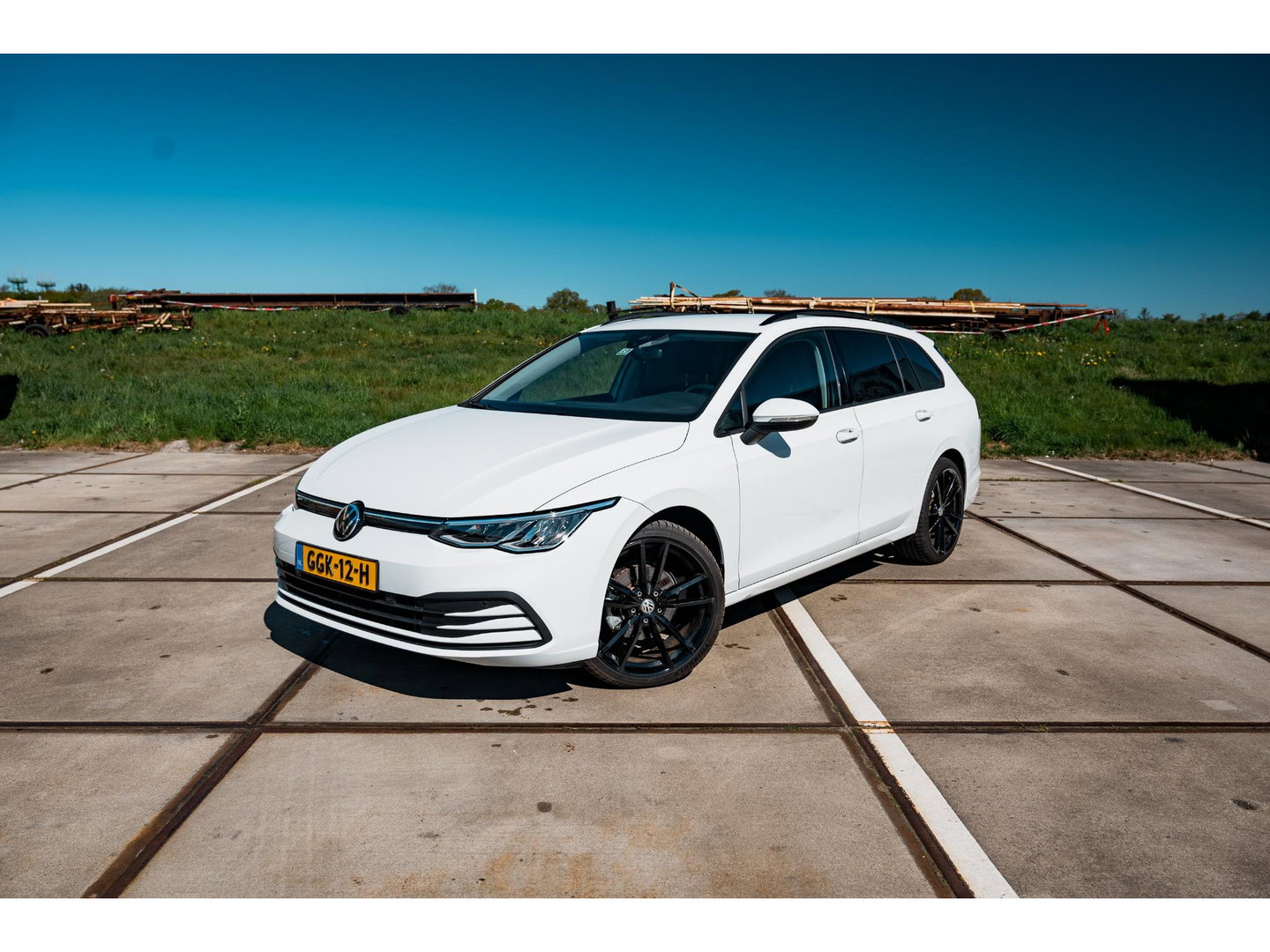 Volkswagen Golf Variant 1.0 eTSI Life | ADAPTIVE CRUISE | 19" | SUNSET | APPLE CAR PLAY | DAB