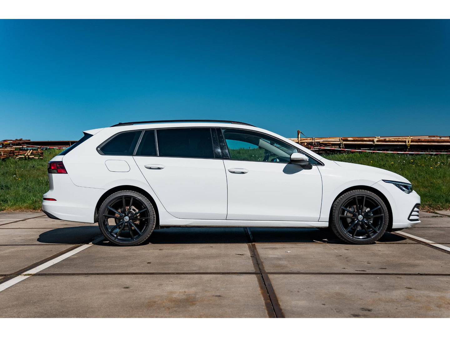 Volkswagen Golf Variant 1.0 eTSI Life | ADAPTIVE CRUISE | 19" | SUNSET | APPLE CAR PLAY | DAB