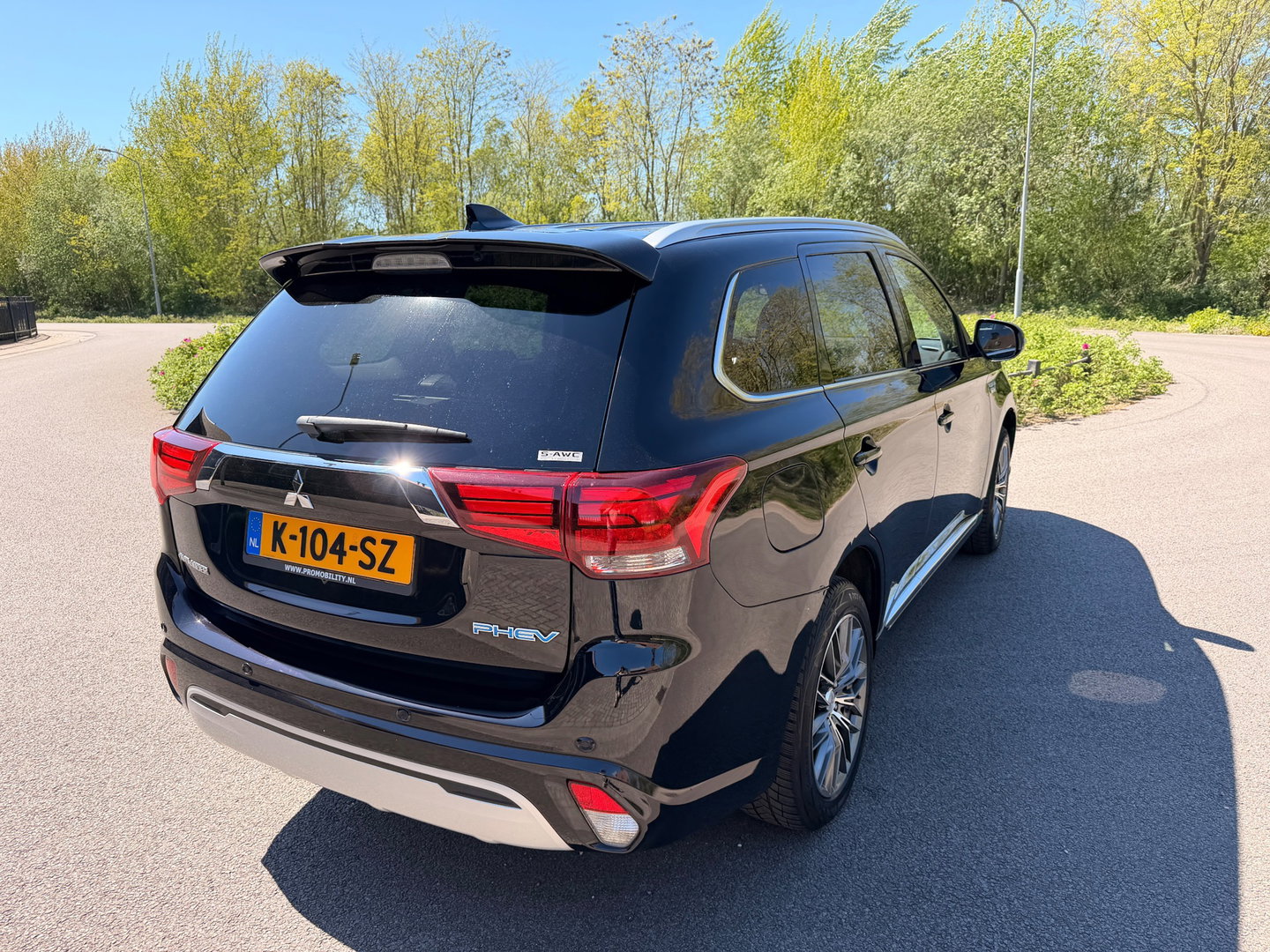 Mitsubishi Outlander 2.4 PHEV 240PK AWD PURE PLUG IN HYBRIDE CAMERA CARPLAY LED-XENON