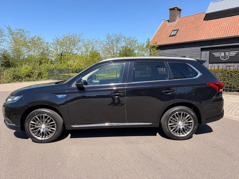 Mitsubishi Outlander 2.4 PHEV 240PK AWD PURE PLUG IN HYBRIDE CAMERA CARPLAY LED-XENON