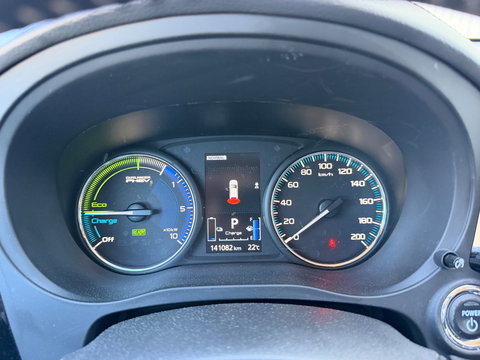 Mitsubishi Outlander 2.4 PHEV 240PK AWD PURE PLUG IN HYBRIDE CAMERA CARPLAY LED-XENON