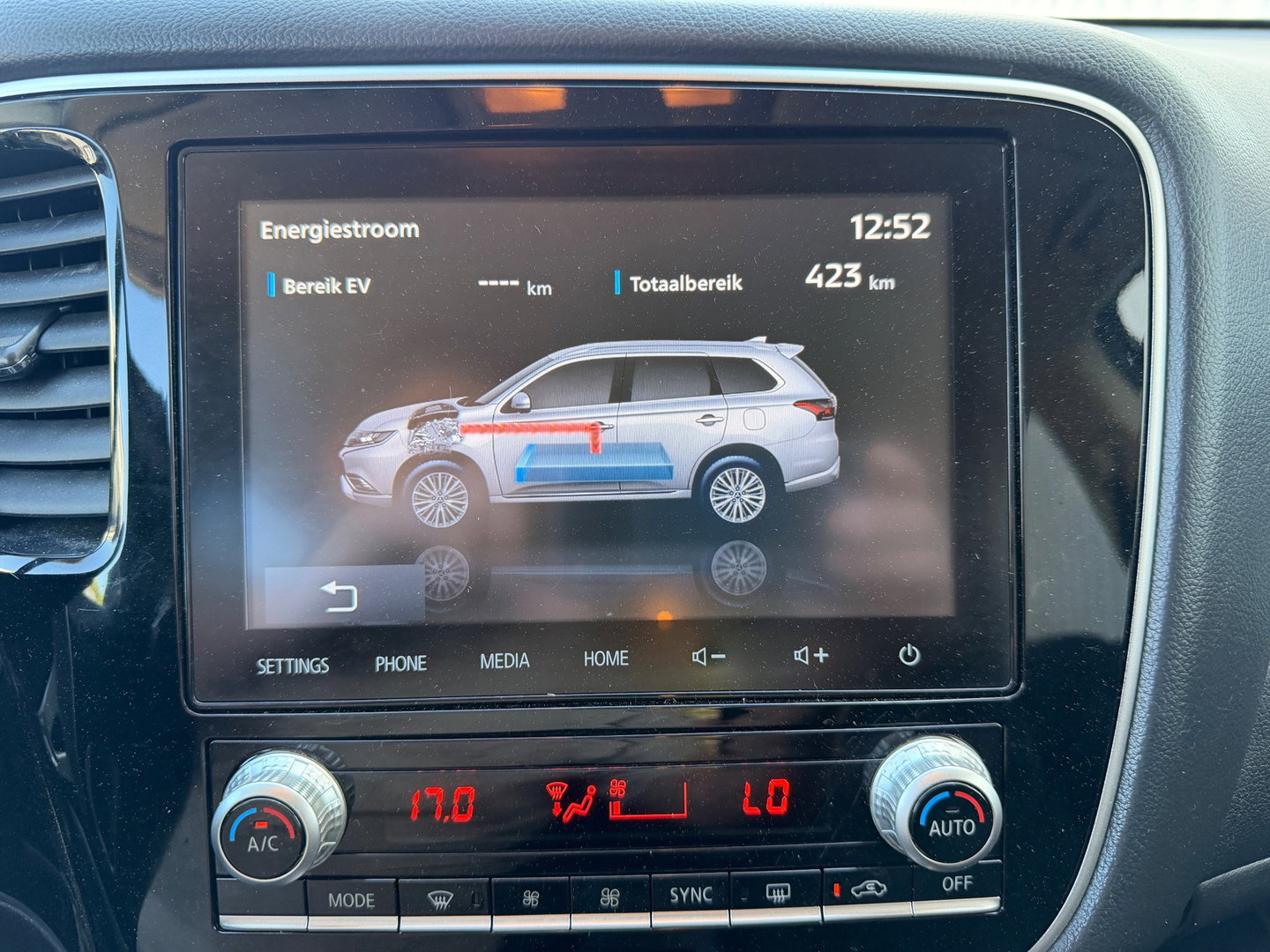 Mitsubishi Outlander 2.4 PHEV 240PK AWD PURE PLUG IN HYBRIDE CAMERA CARPLAY LED-XENON