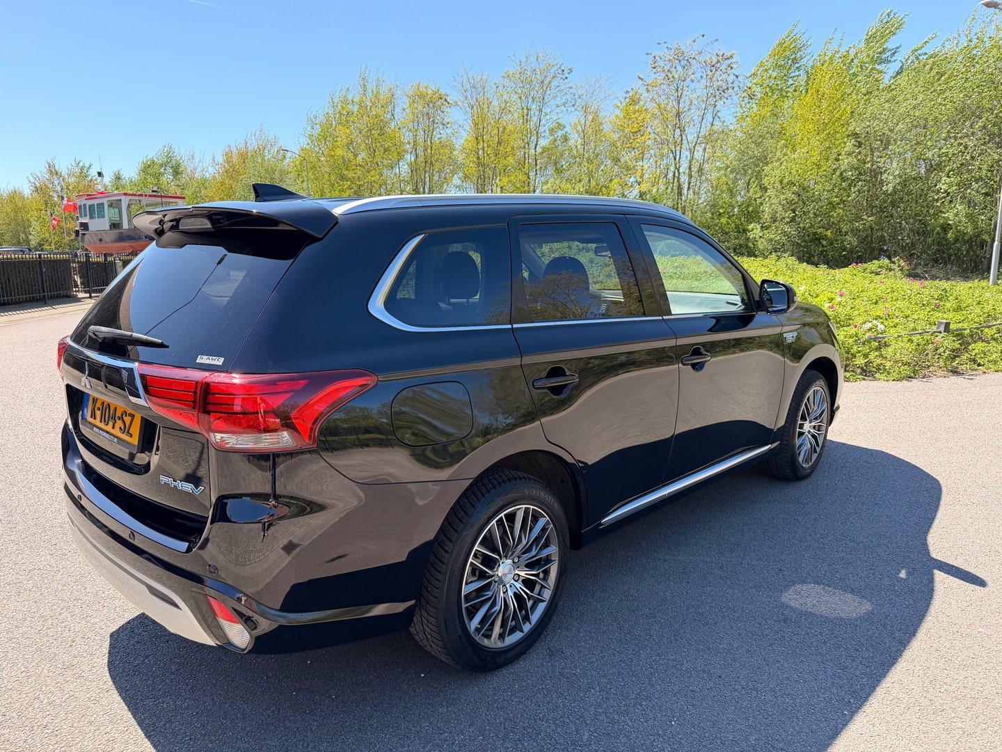 Mitsubishi Outlander 2.4 PHEV 240PK AWD PURE PLUG IN HYBRIDE CAMERA CARPLAY LED-XENON