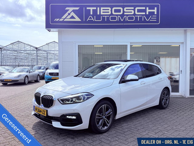 BMW 1 Serie - 118i Sport-Line AUT. Pano Leder Head-up Keyless
