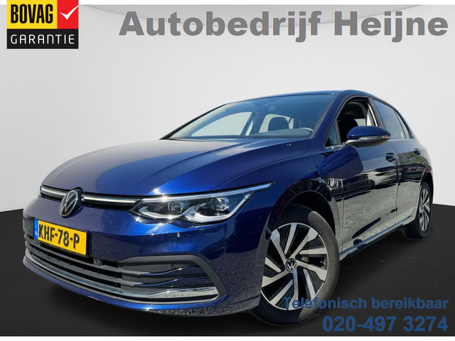 Volkswagen Golf - eHybrid 204PK DSG STYLE CAMERA/CARPLAY/STUURVERW.