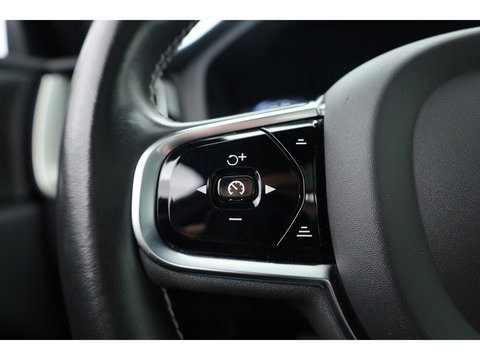 Volvo XC60 2.0 Recharge T6 AWD R-Design | Pano| H&K Audio | Blis | ACC | 360 Camera | Head up | stoel 4 & stuur verw. |