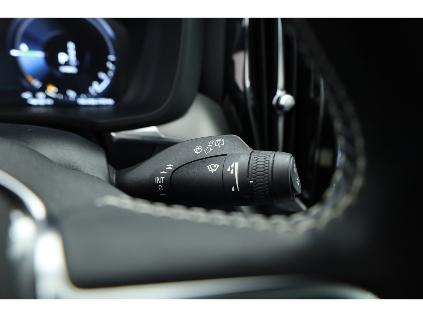 Volvo XC60 2.0 Recharge T6 AWD R-Design | Pano| H&K Audio | Blis | ACC | 360 Camera | Head up | stoel 4 & stuur verw. |