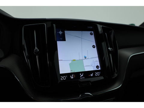 Volvo XC60 2.0 Recharge T6 AWD R-Design | Pano| H&K Audio | Blis | ACC | 360 Camera | Head up | stoel 4 & stuur verw. |