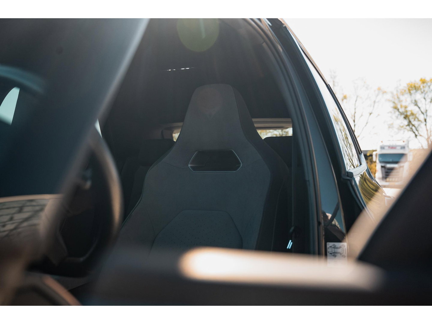 CUPRA Born Performance One 62 kWh | ALCANTARA | FULL LED | CAMERA | APPLE CAR PLAY