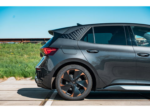 CUPRA Born Performance One 62 kWh | ALCANTARA | FULL LED | CAMERA | APPLE CAR PLAY