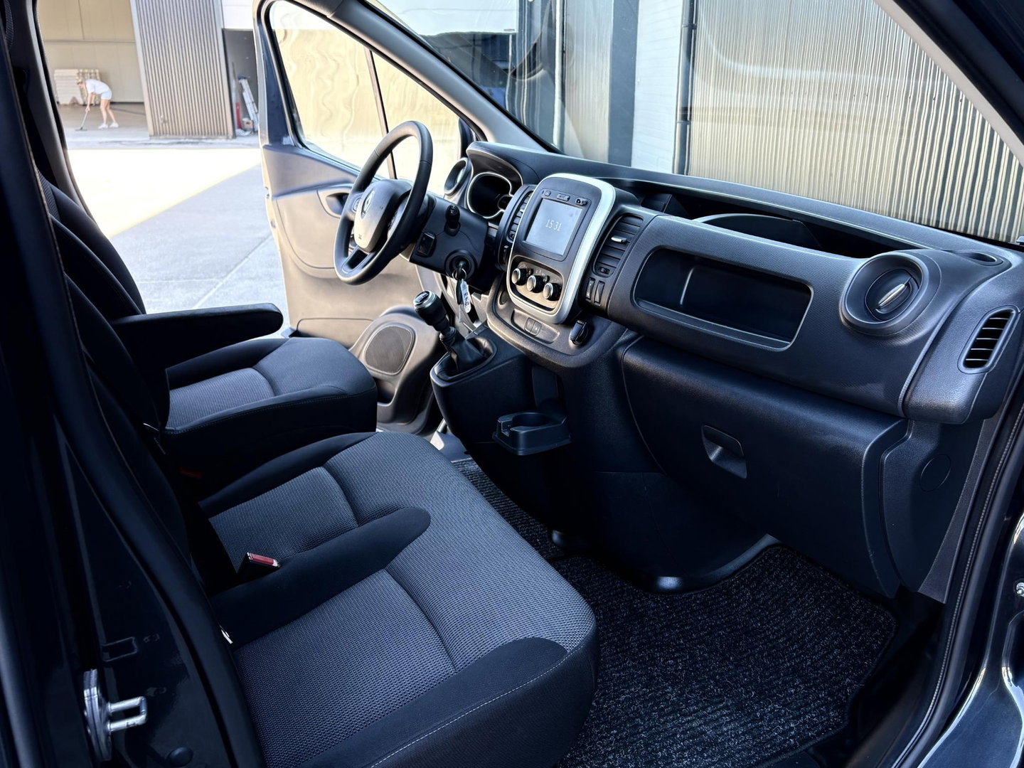Renault Trafic 2.0 dCi 120 L2H1 MARGE | LMV | ZEER NETTE BUS | CAMERA | LED |